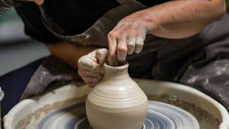À quoi sert une brique réfractaire en poterie ?